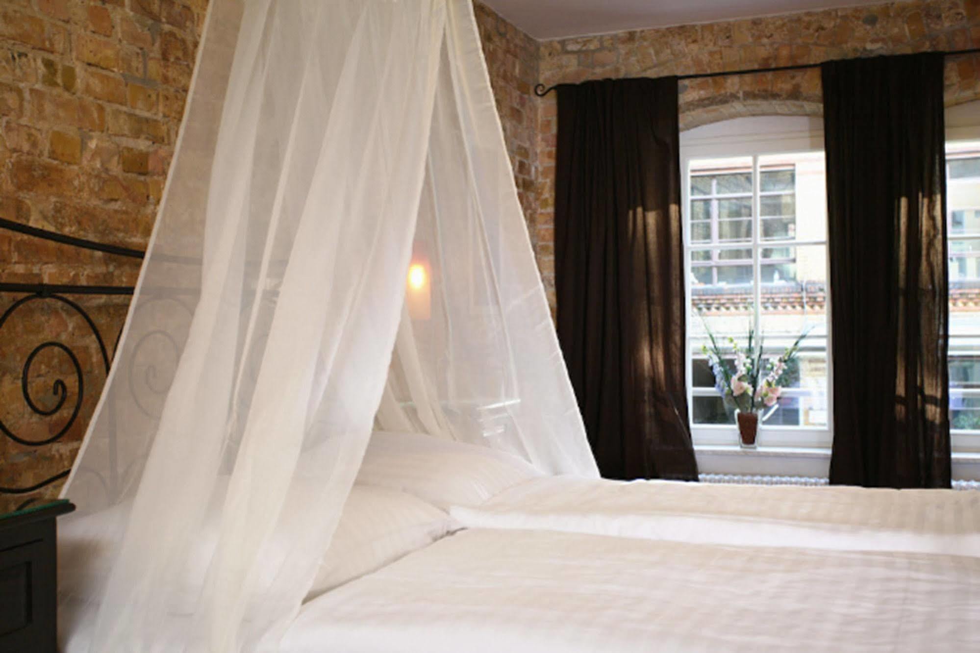 Hotel Sarotti-höfe 3*
